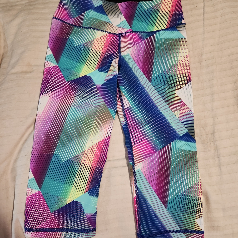 Victoria's Secret Vibrant Geometric Leggings